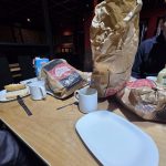 Frühstück in der Scheune